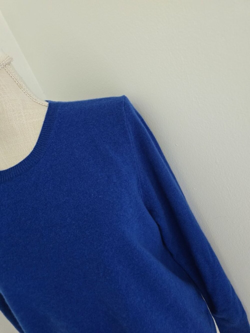 Quince Mongolian Cashmere Crewneck Sweater L Large Sapphire Cobalt Blue Pullover - Picture 4 of 11